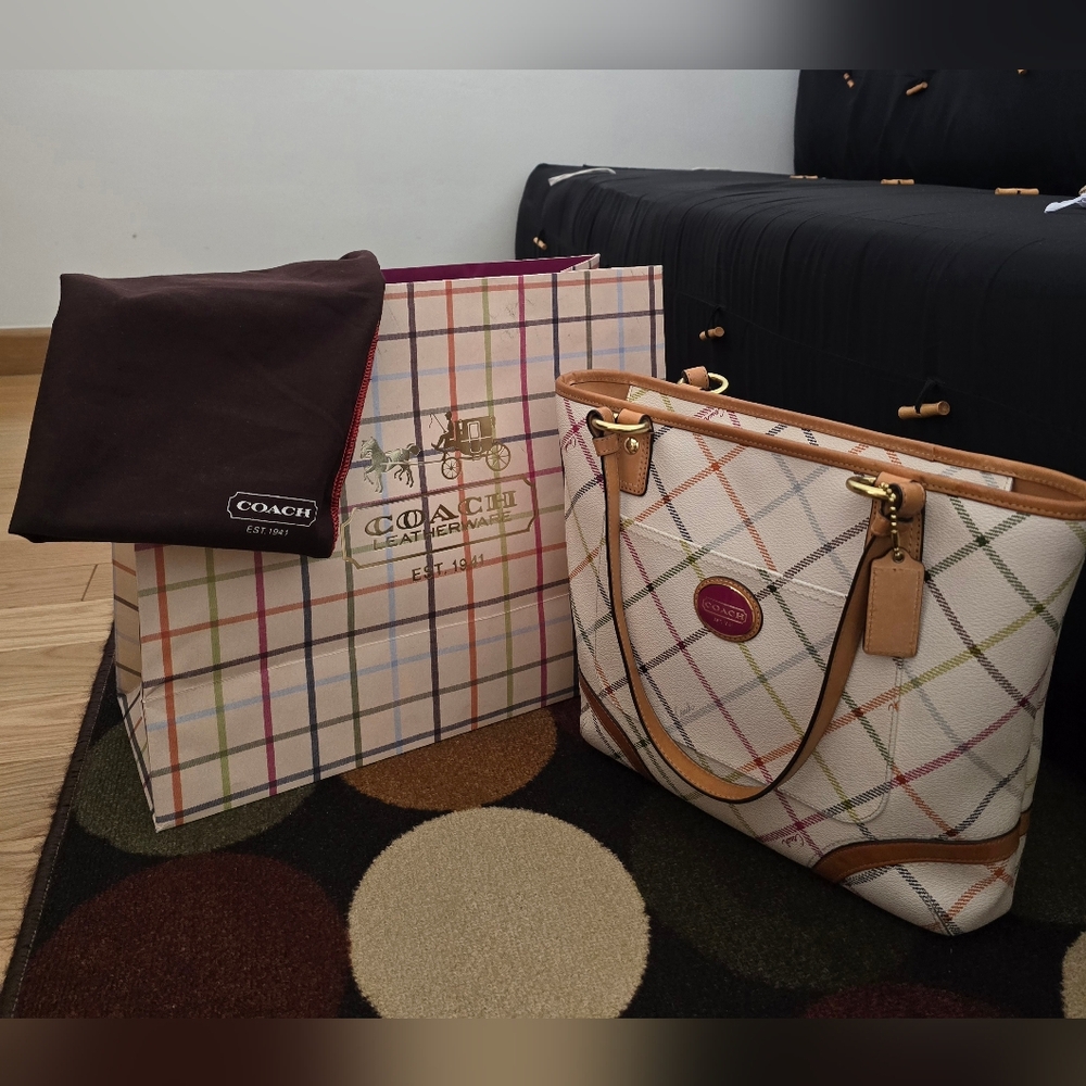 Coach Women's Plaid Tote Bag - Cream and Tan